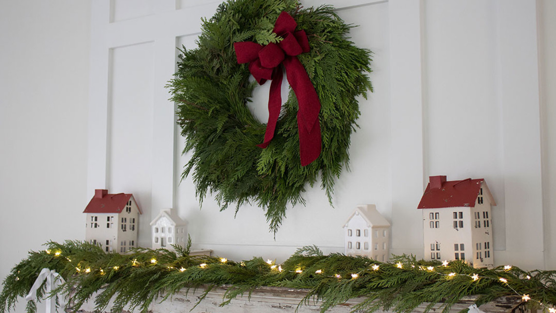 Traditional Christmas Mantel The Honeycomb Home